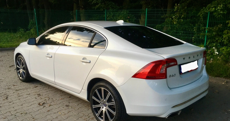 Volvo S60 cena 72000 przebieg: 20500, rok produkcji 2018 z Jarocin małe 704